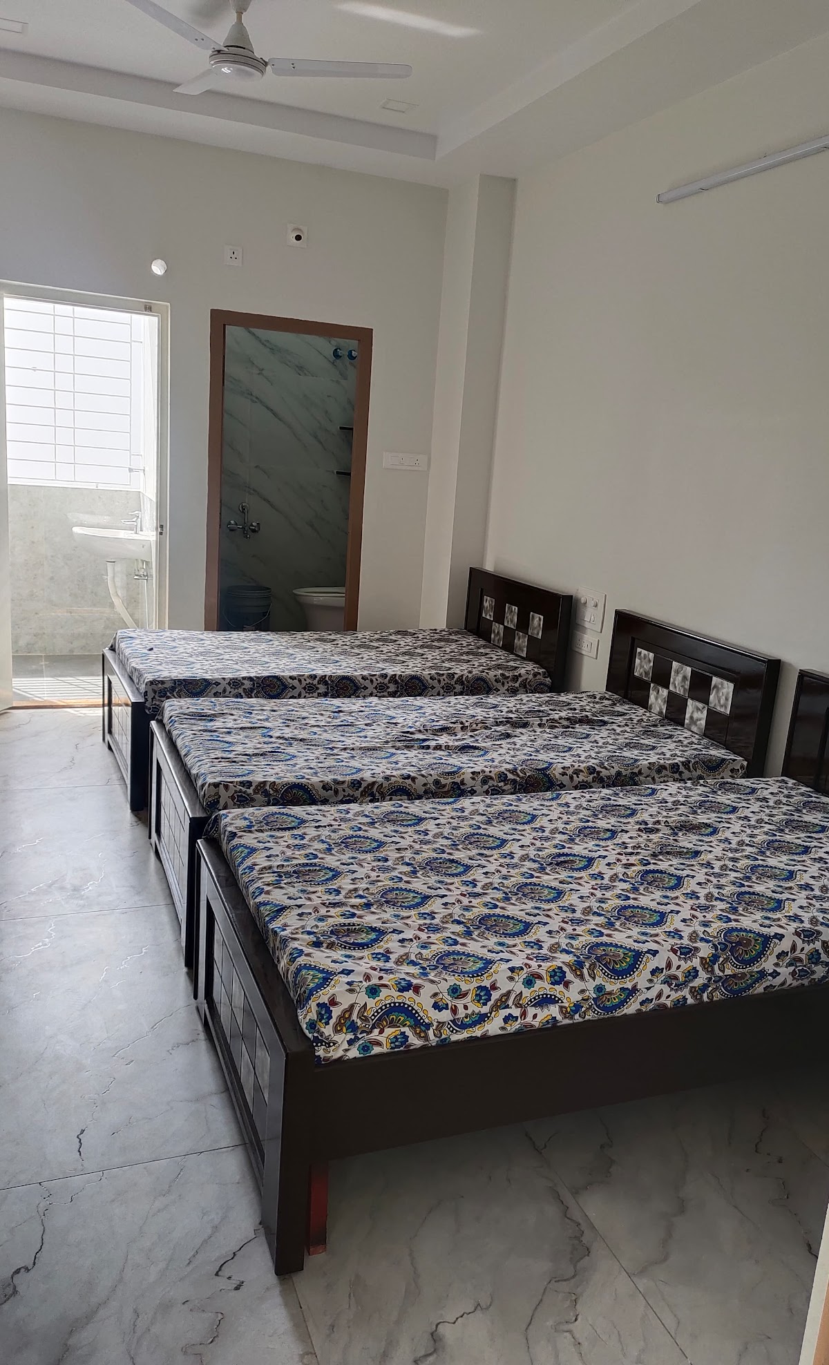 Dwarakamai Ladies PG Building